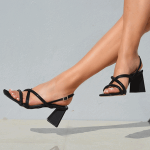 Πέδιλα με στρας και μπαρέτα σατέν  - Μαύρο