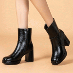 Μποτάκια λουστρίνι με χοντρό τακούνι - Μαύρα