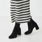 Μποτάκι Tamaris με τακούνι- Mαύρο